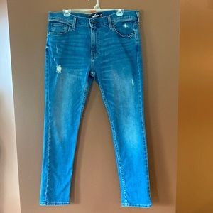Men’s Hollister jeans in size 34 x 30 length skinny Hollister epic flex. BNWT